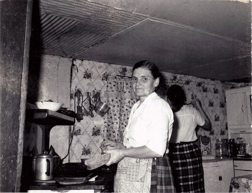 Edna and Mabel Davidson, Old Davidson Homeplace